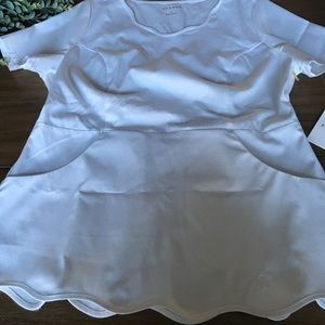 White scallop Jaanuu scrub top